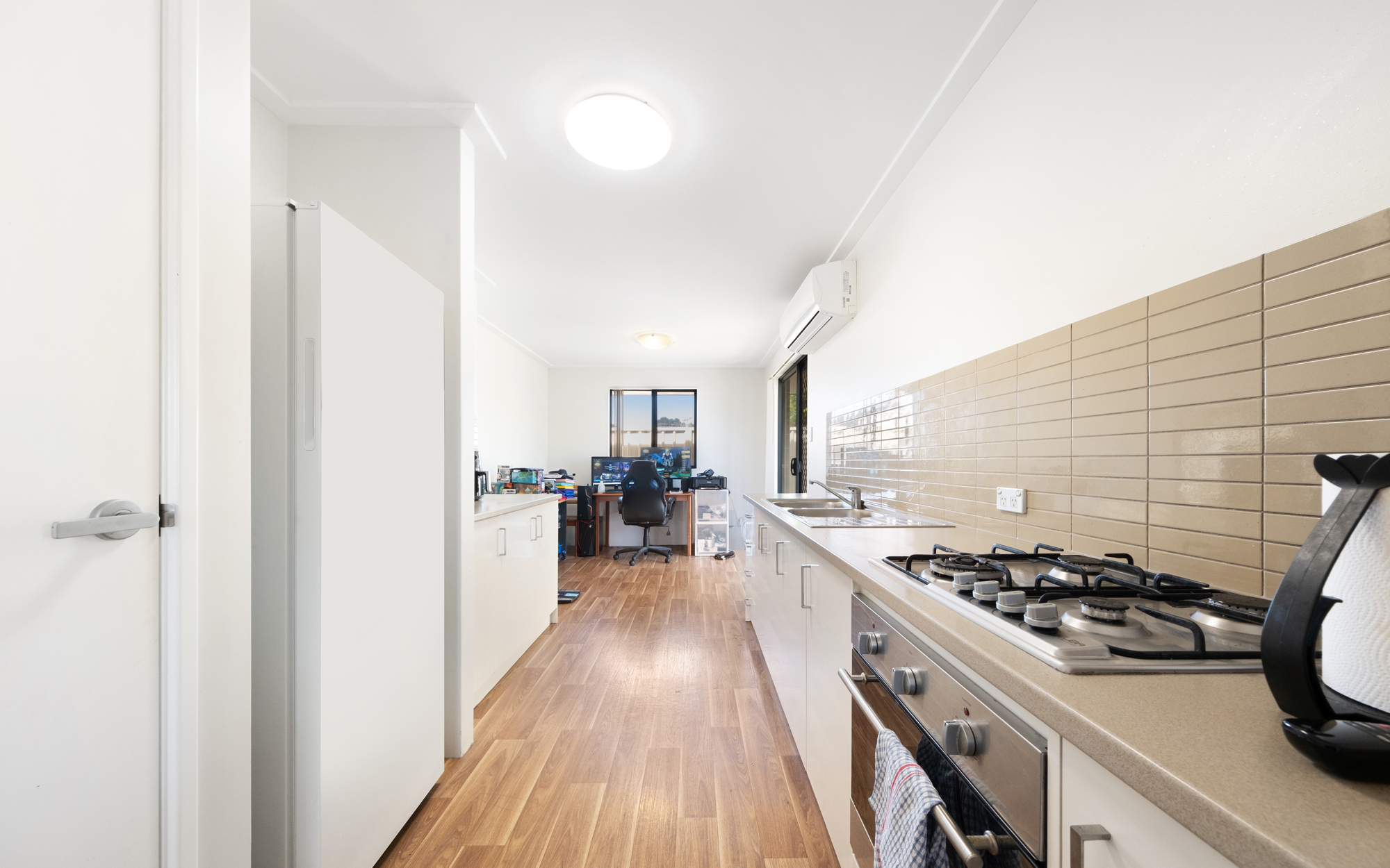 2/210 Durlacher Street, GERALDTON WA 6530