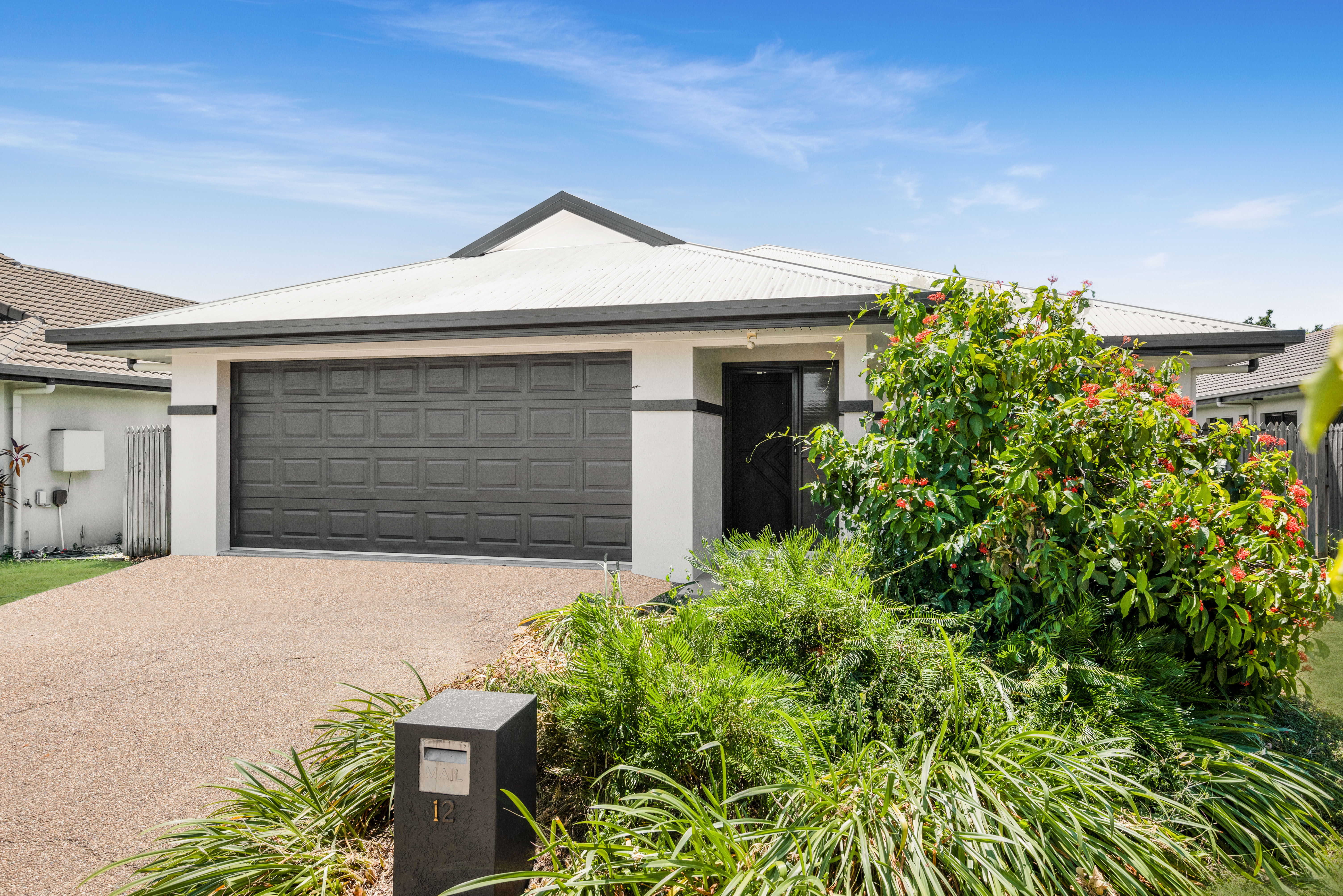 12 Waterdragon Link, DOUGLAS QLD 4814